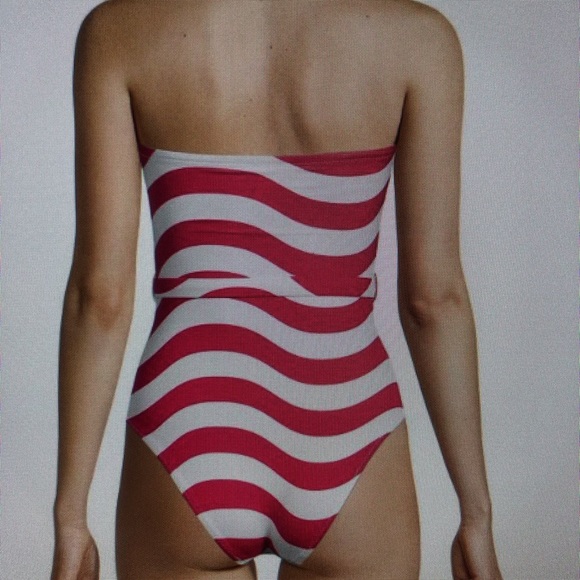 The Madeline Belted Strapless One-Piece Swimsuit - Picture 9 of 12